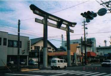草薙神社の大鳥居